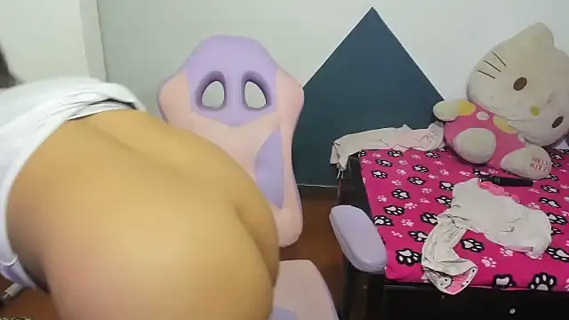 daleska ayala 1 online show from 11, 11, 2025