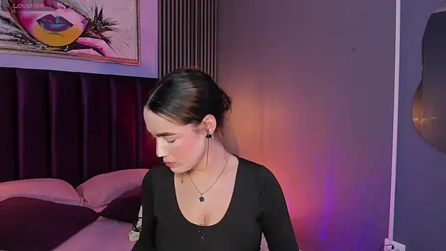 emily roberts1 online show from 21, 12, 2025