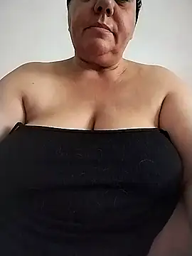 Snapshot of BustyBabyOfficial chatting on 14, 9, 2025 BustyBabyOfficial online show from 14, 9, 2025