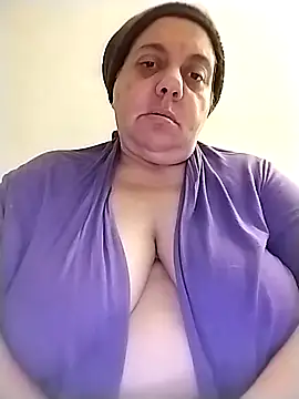 Snapshot of BustyBabyOfficial chatting on 18, 10, 2025 BustyBabyOfficial online show from 18, 10, 2025