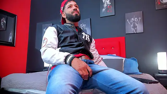 Thiagogomez online show from 20, 1, 2025