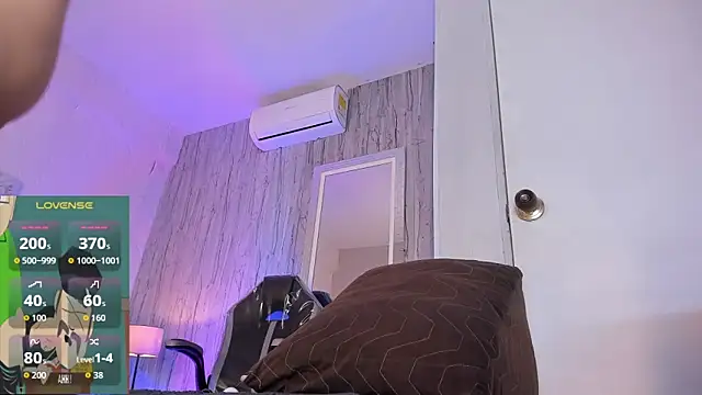 Snapshot of JUANDIAMONDS98 chatting on 14, 1, 2026 JUANDIAMONDS98 online show from 14, 1, 2026