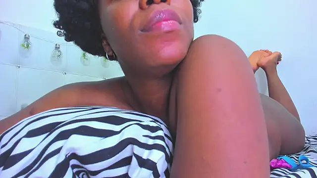 Snapshot of choco_dessert_ chatting on 11, 1, 2025 choco dessert  online show from 11, 1, 2025