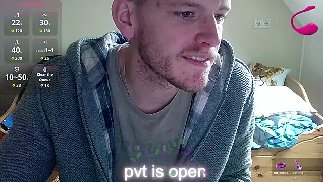 Snapshot of Love_Bert chatting on 23, 10, 2025 Love Bert online show from 23, 10, 2025