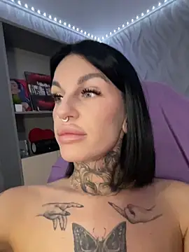 Snapshot of angel_devil_forever chatting on 7, 6, 2026 angel devil forever online show from 7, 6, 2026