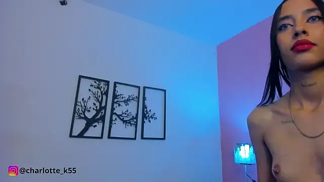 Snapshot of charlotte_kisss chatting on 6, 1, 2025 charlotte kisss online show from 6, 1, 2025