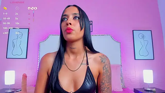 Snapshot of charlotte_kisss chatting on 5, 11, 2025 charlotte kisss online show from 5, 11, 2025