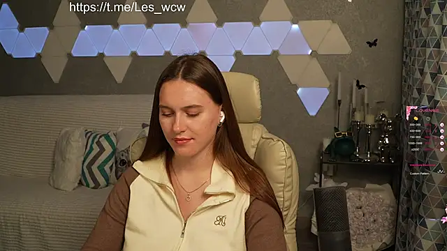 HarleyDeess online show from 2, 11, 2025