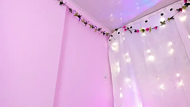 Samanta roberts1 online show from 24, 12, 2024