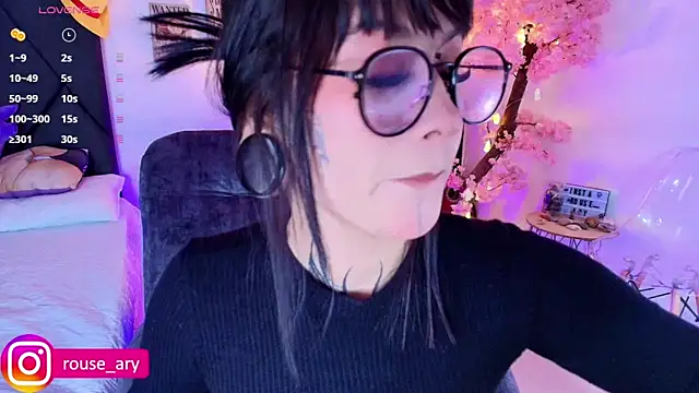 Aryrouse online show from 12, 2, 2025