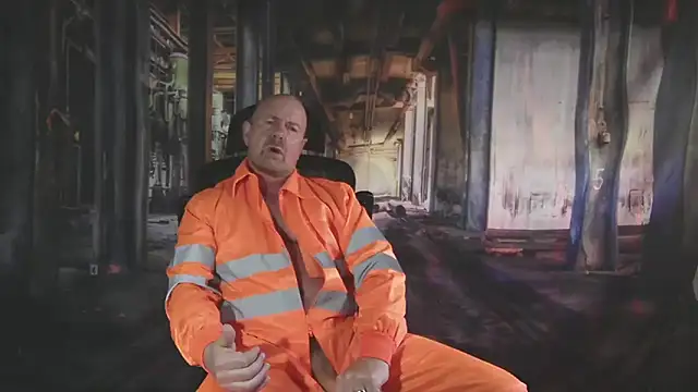 Snapshot of ManlyPrisonGuy chatting on 5, 4, 2026 ManlyPrisonGuy online show from 5, 4, 2026