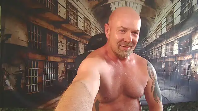 ManlyPrisonGuy online show from 19, 5, 2026