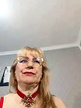 Snapshot of koroleva70 chatting on 28, 4, 2026 koroleva70 online show from 28, 4, 2026