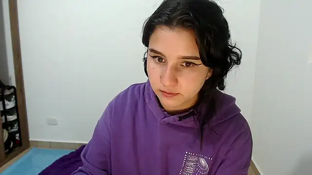 Snapshot of A_LittlePrinces chatting on 4, 1, 2025 A LittlePrinces online show from 4, 1, 2025