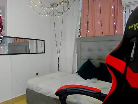 Snapshot of megan_kis9 chatting on 21, 2, 2025 megan kis9 online show from 21, 2, 2025