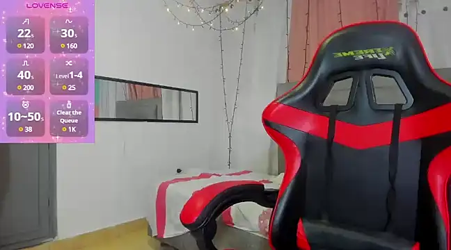 Snapshot of megan_kis9 chatting on 15, 3, 2025 megan kis9 online show from 15, 3, 2025