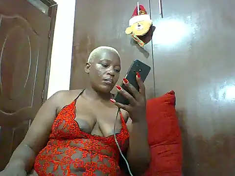 Snapshot of Poisonous_Ivy chatting on 3, 11, 2025 Poisonous Ivy online show from 3, 11, 2025