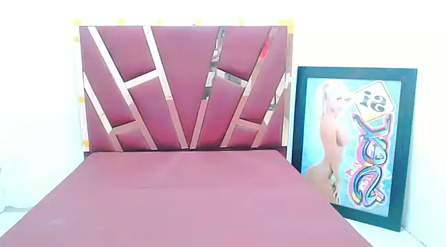 Snapshot of ana_star chatting on 1, 3, 2025 ana star online show from 1, 3, 2025