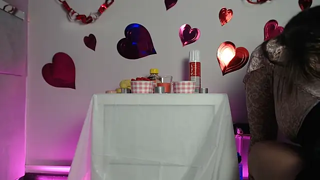 Paola Lyon  online show from 14, 2, 2025