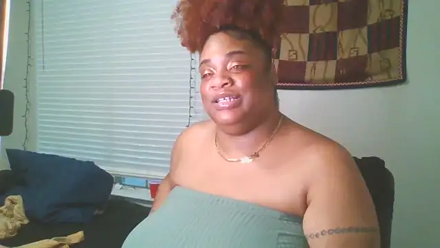 NaughtyHottieBBW online show from 13, 5, 2026