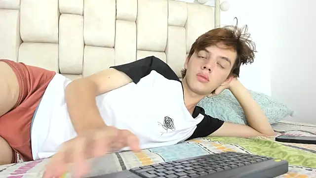 daniel hot03 online show from 21, 11, 2025