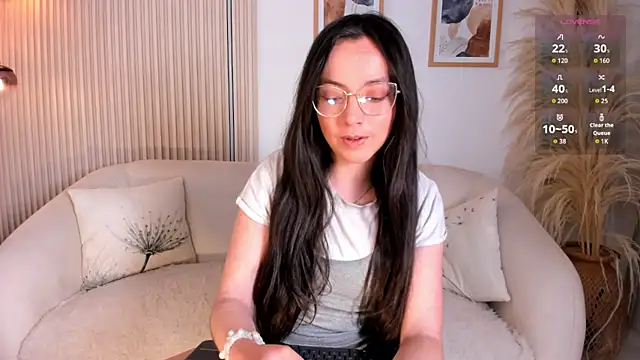 Snapshot of ana_ev chatting on 17, 3, 2026 ana ev online show from 17, 3, 2026