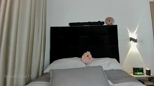 Snapshot of Doll_troy chatting on 24, 9, 2025 Doll troy online show from 24, 9, 2025