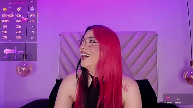 EmmaSwift  online show from 18, 11, 2025