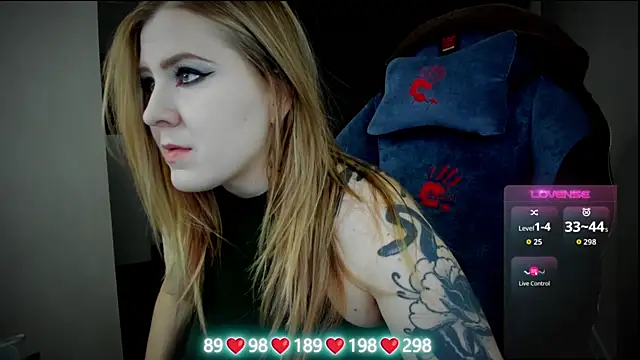 Olivia Munk online show from 13, 11, 2025