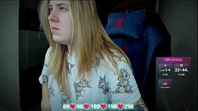 Olivia Munk online show from 16, 11, 2025