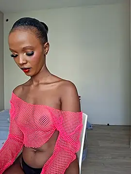 Snapshot of Kamdollie chatting on 4, 7, 2026 Kamdollie online show from 4, 7, 2026