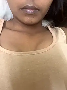 Snapshot of PARI_Hun chatting on 8, 3, 2026 PARI Hun online show from 8, 3, 2026