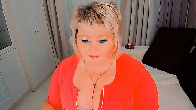 BIGTITSBBW online show from 1, 1, 2025