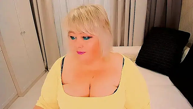 Snapshot of BIGTITSBBW chatting on 16, 11, 2025 BIGTITSBBW online show from 16, 11, 2025