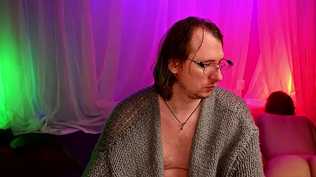 Claudia and elon  online show from 5, 2, 2026