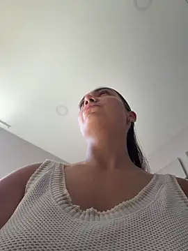 Snapshot of AnnaCastillo_ chatting on 20, 6, 2026 AnnaCastillo online show from 20, 6, 2026
