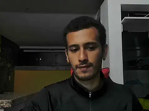 Snapshot of talktome4 chatting on 12, 4, 2026 talktome4 online show from 12, 4, 2026