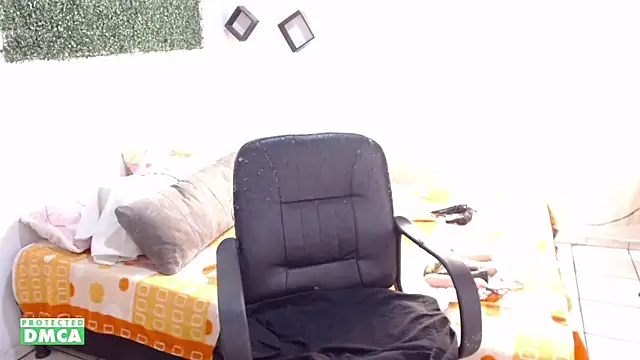 Snapshot of danielapalmer_ chatting on 8, 12, 2024 danielapalmer  online show from 8, 12, 2024