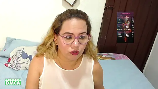 Snapshot of danielapalmer_ chatting on 5, 3, 2025 danielapalmer  online show from 5, 3, 2025