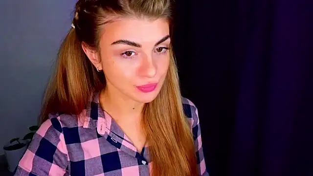  comefeelme  online show from 5, 11, 2025