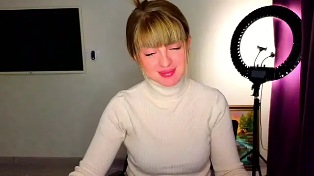  comefeelme  online show from 20, 12, 2025