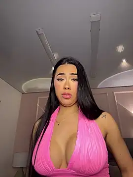 Snapshot of Miss_blue69 chatting on 17, 6, 2026 Miss blue69 online show from 17, 6, 2026