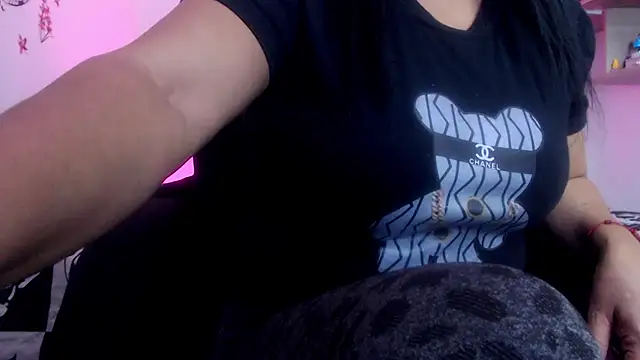 Snapshot of menfismuller2 chatting on 5, 11, 2025 menfismuller2 online show from 5, 11, 2025