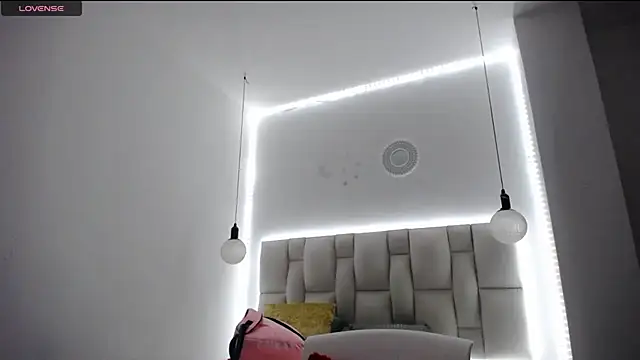 tiffany  pink online show from 15, 2, 2025