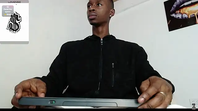 Snapshot of drake_brwon_23 chatting on 3, 3, 2025 drake brwon 23 online show from 3, 3, 2025