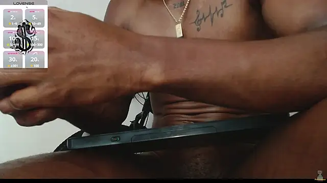 Snapshot of drake_brwon_23 chatting on 21, 3, 2025 drake brwon 23 online show from 21, 3, 2025