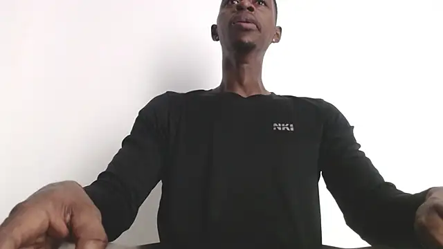 Snapshot of drake_brwon_23 chatting on 14, 9, 2025 drake brwon 23 online show from 14, 9, 2025