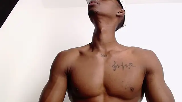 Snapshot of drake_brwon_23 chatting on 27, 9, 2025 drake brwon 23 online show from 27, 9, 2025