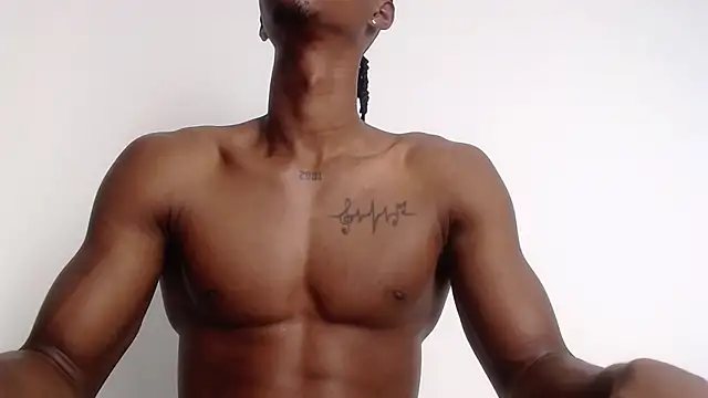 Snapshot of drake_brwon_23 chatting on 7, 10, 2025 drake brwon 23 online show from 7, 10, 2025