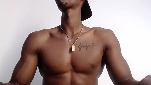 Snapshot of drake_brwon_23 chatting on 5, 11, 2025 drake brwon 23 online show from 5, 11, 2025